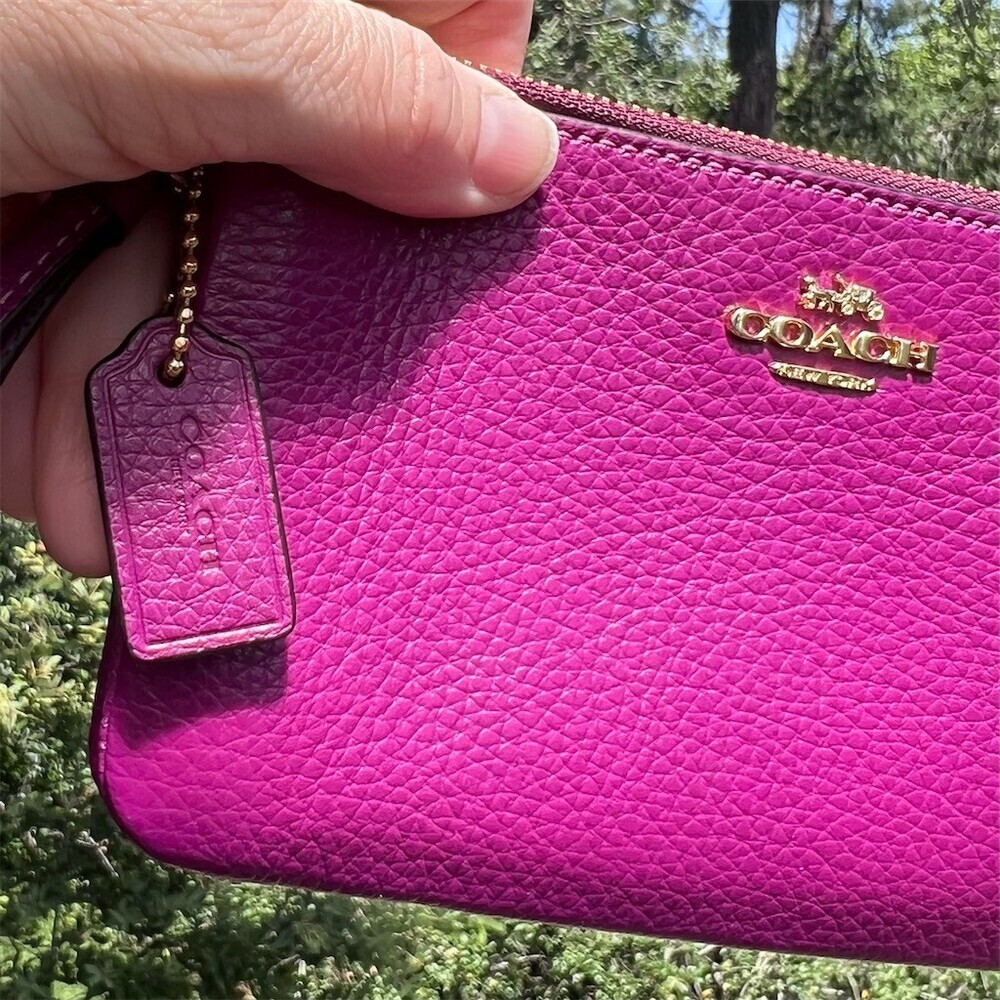 COACH Purple/Purple Pebbled Leather Wristlet Double Zip Wallet Gold Hardware - Picture 12 of 13